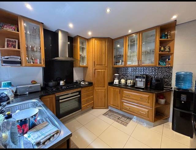 3 BEDROOM TOWNHOUSE FOR SALE IN ATHOLL HEIGHTS